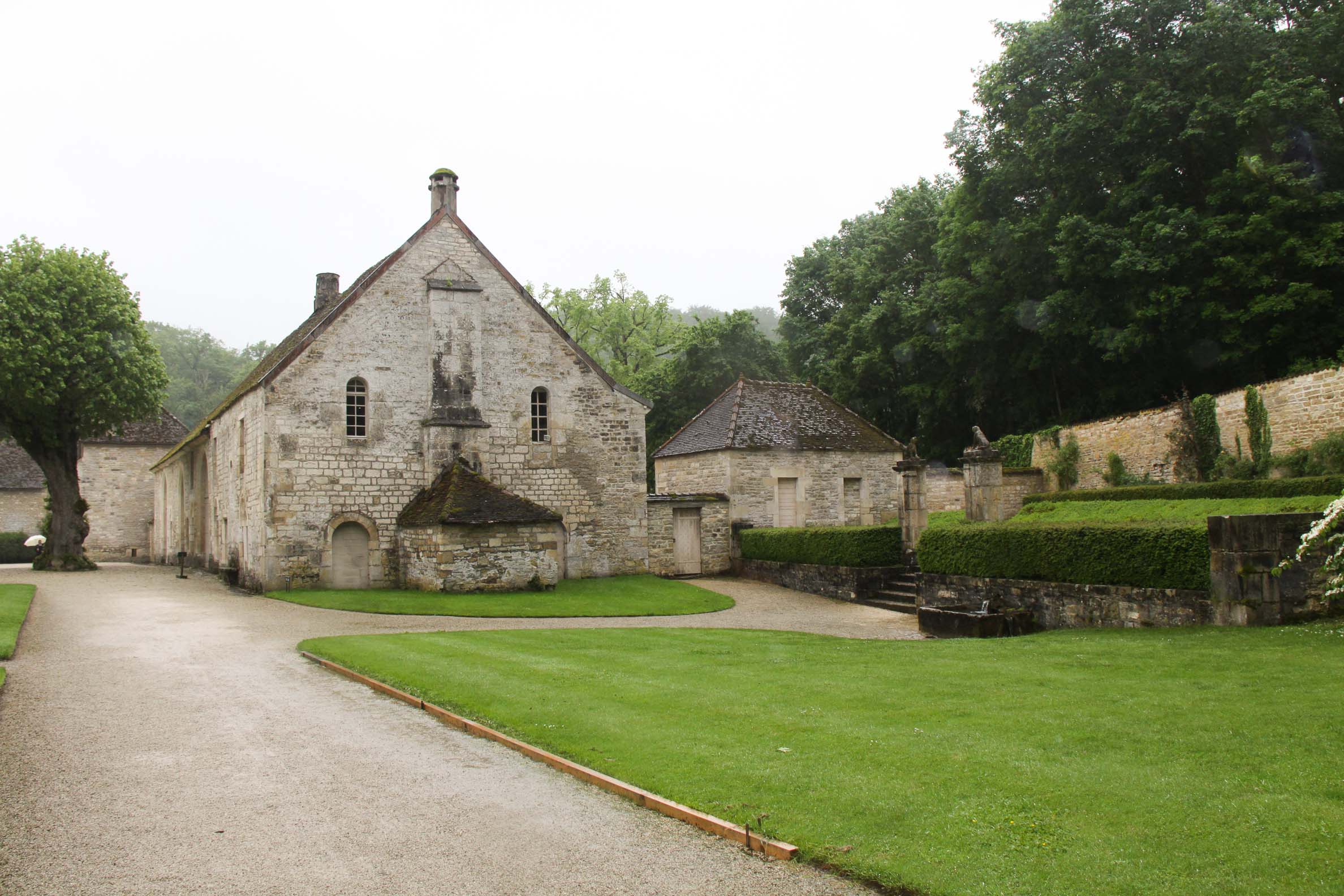 Eglises et abbayes Bourguignonnes : Abbaye de Fontenay