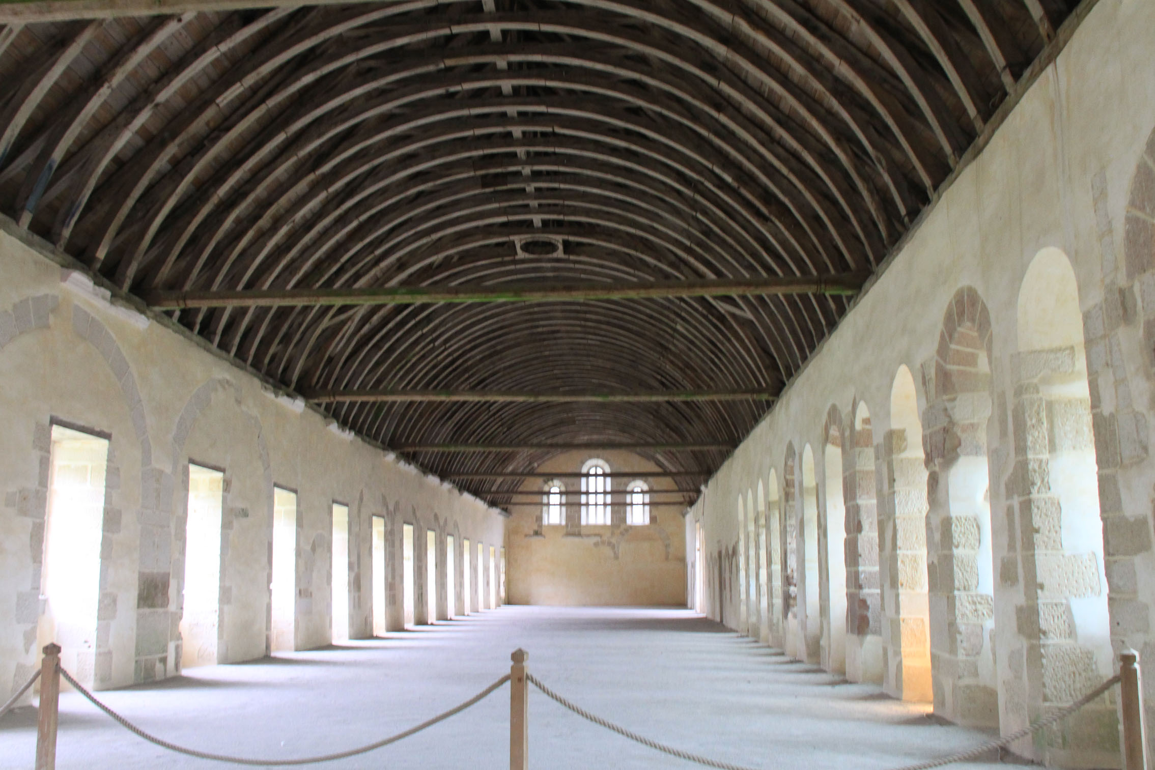 Abbaye de Fontenay le dortoir