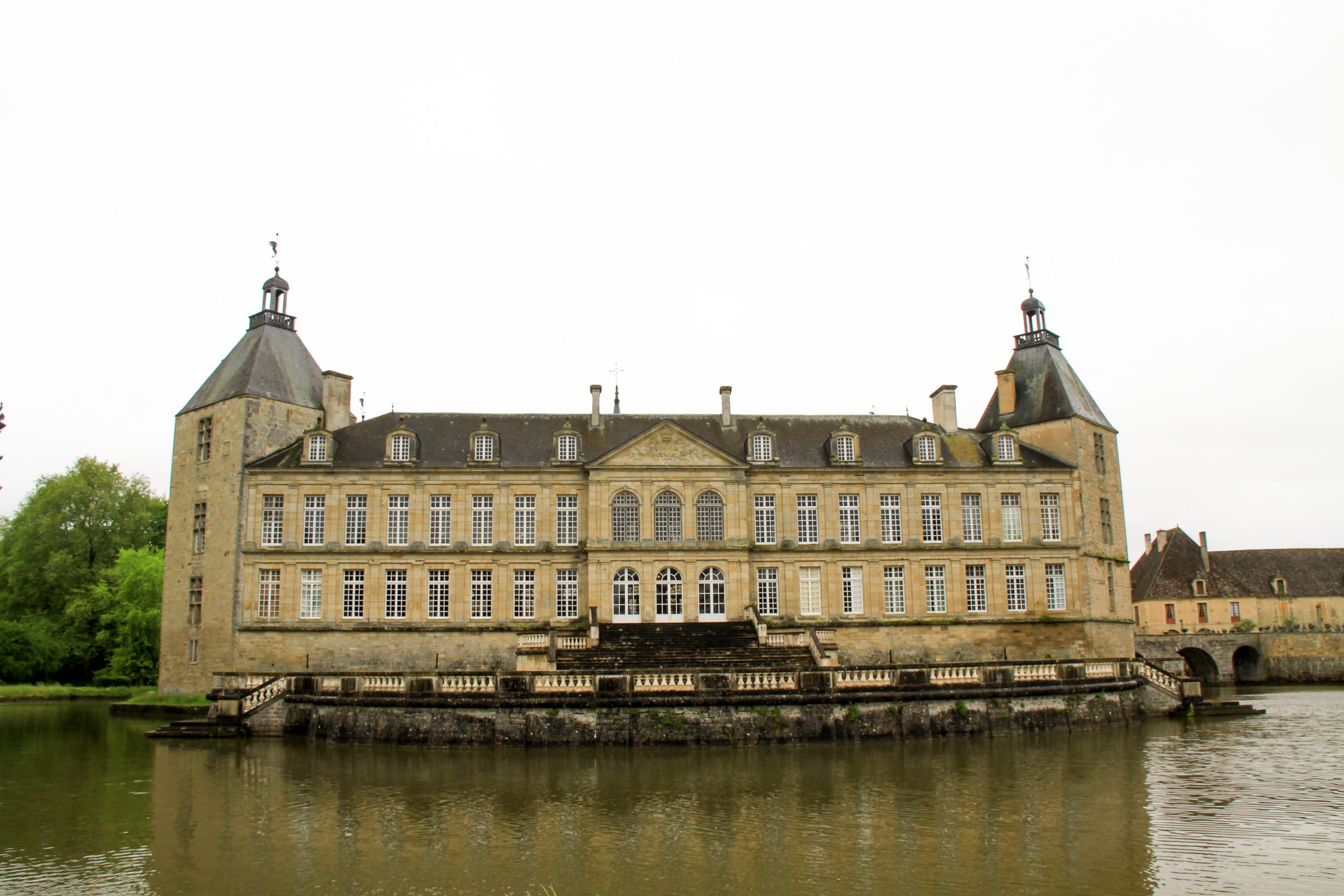 Châteaux et belles demeures de Bourgogne : Château de Sully (2)